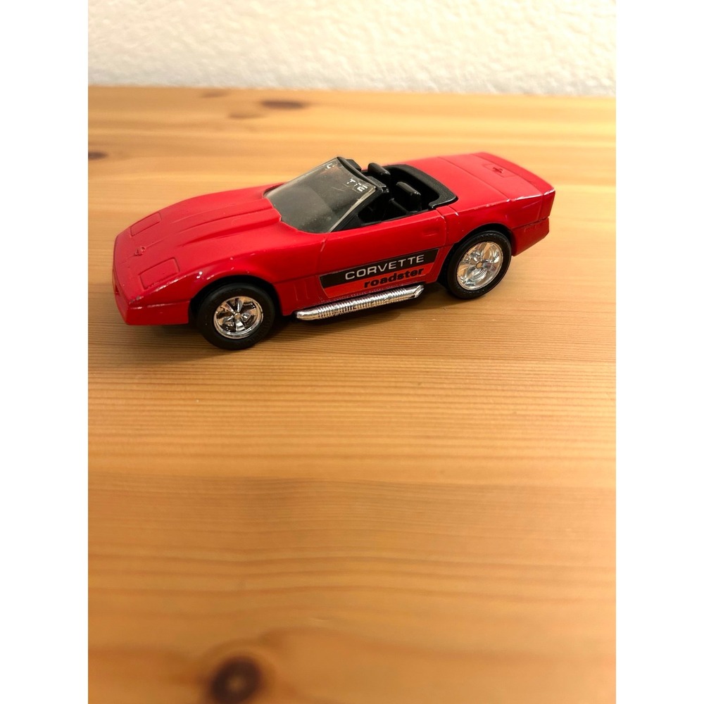 1988 "Tootsie Toy" '86 Corvette Roadster 1:32 Scale Die Cast Red Collector Car